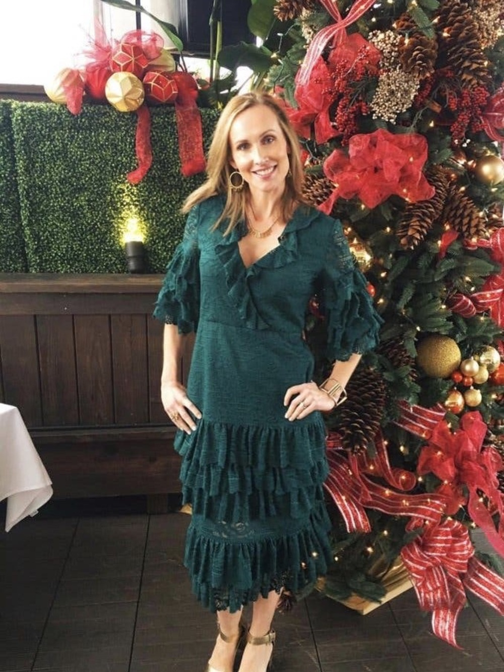 Saylor Emerald Tiered Ruffle Lace Millie Dress Size Small Cocktail Wedding Guest